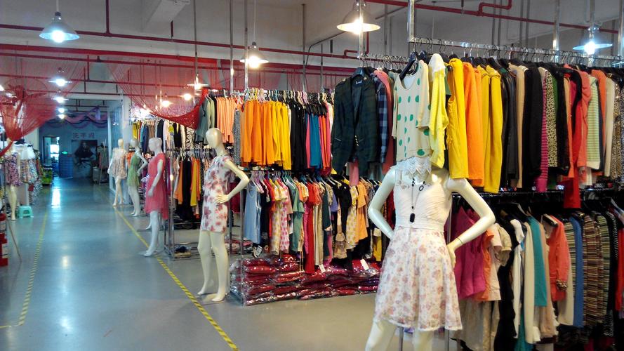 17_深圳品牌折扣女裝,深圳品牌女裝零售,深圳二級服_深圳格蕾斯服飾有